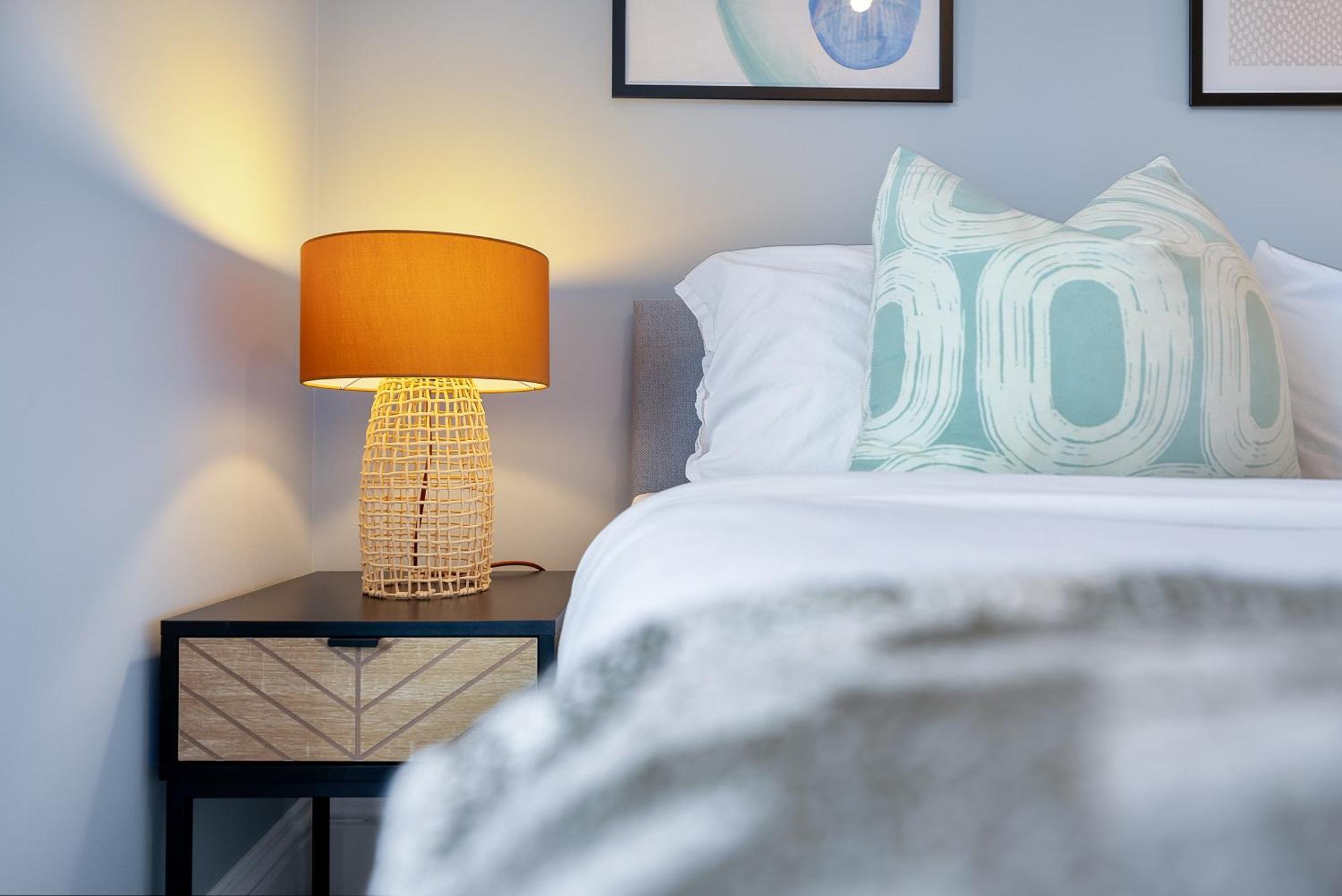 Long Term And Summer Special Offer! 5-Bedroom Spacious, Stunning Design, Sociable Areas & Cosy House Near South Downs Park, Sleeps 11 With Games Room, Private Parking And Garden- By Blue Puffin Stays Waterlooville Exterior photo